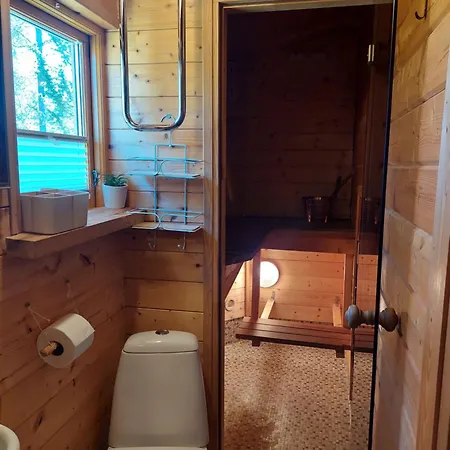 Sinilille Suvemaja Saunaga *