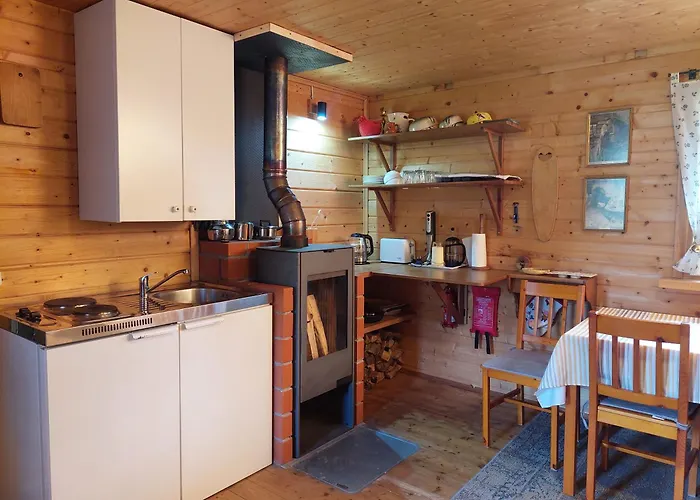 Sinilille Suvemaja Saunaga Upa